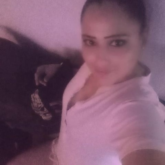 Meet your Posher, Valerie - Picture 1 of 1